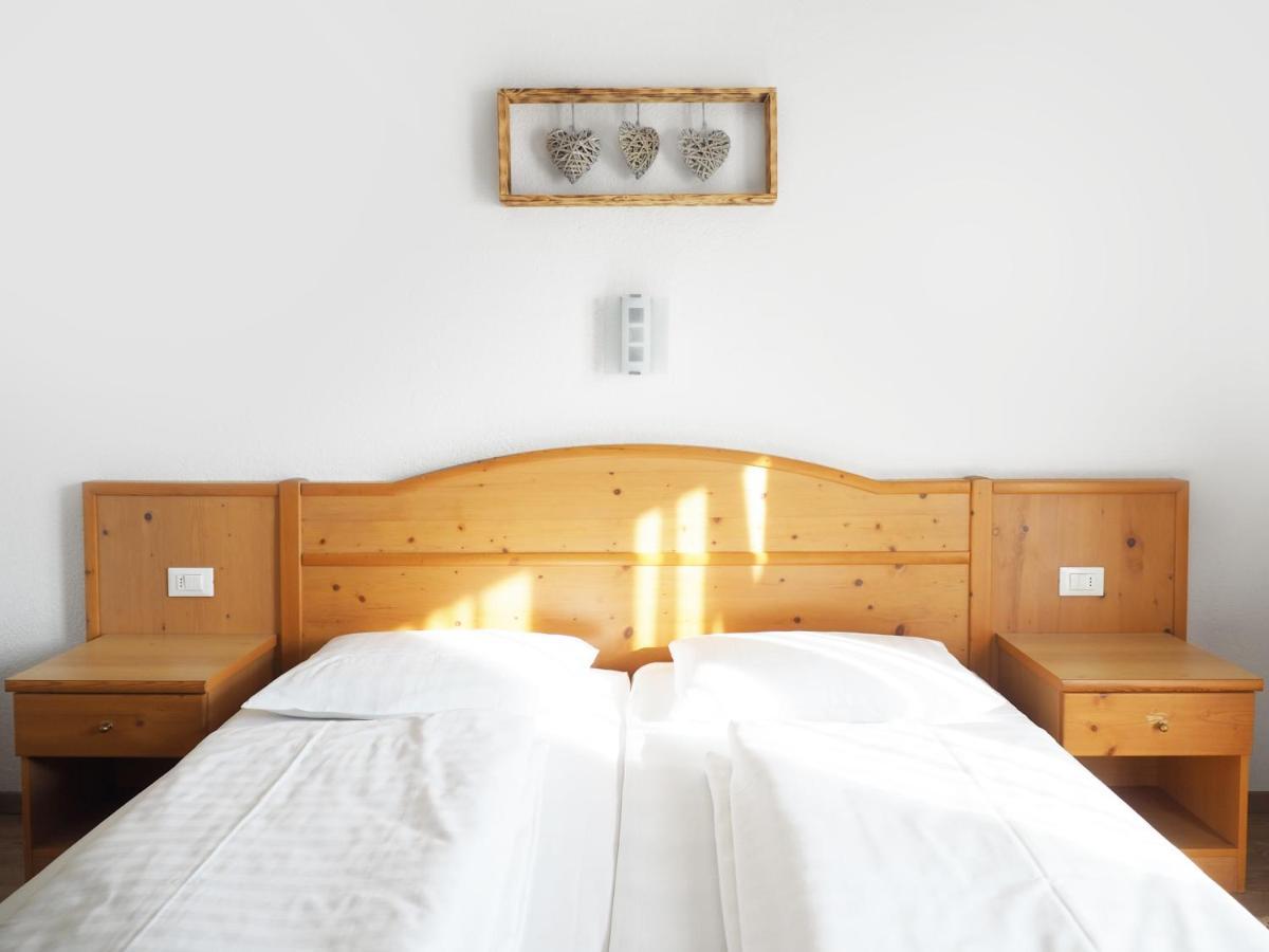 Guesthouse Rungg บาเดีย ภายนอก รูปภาพ