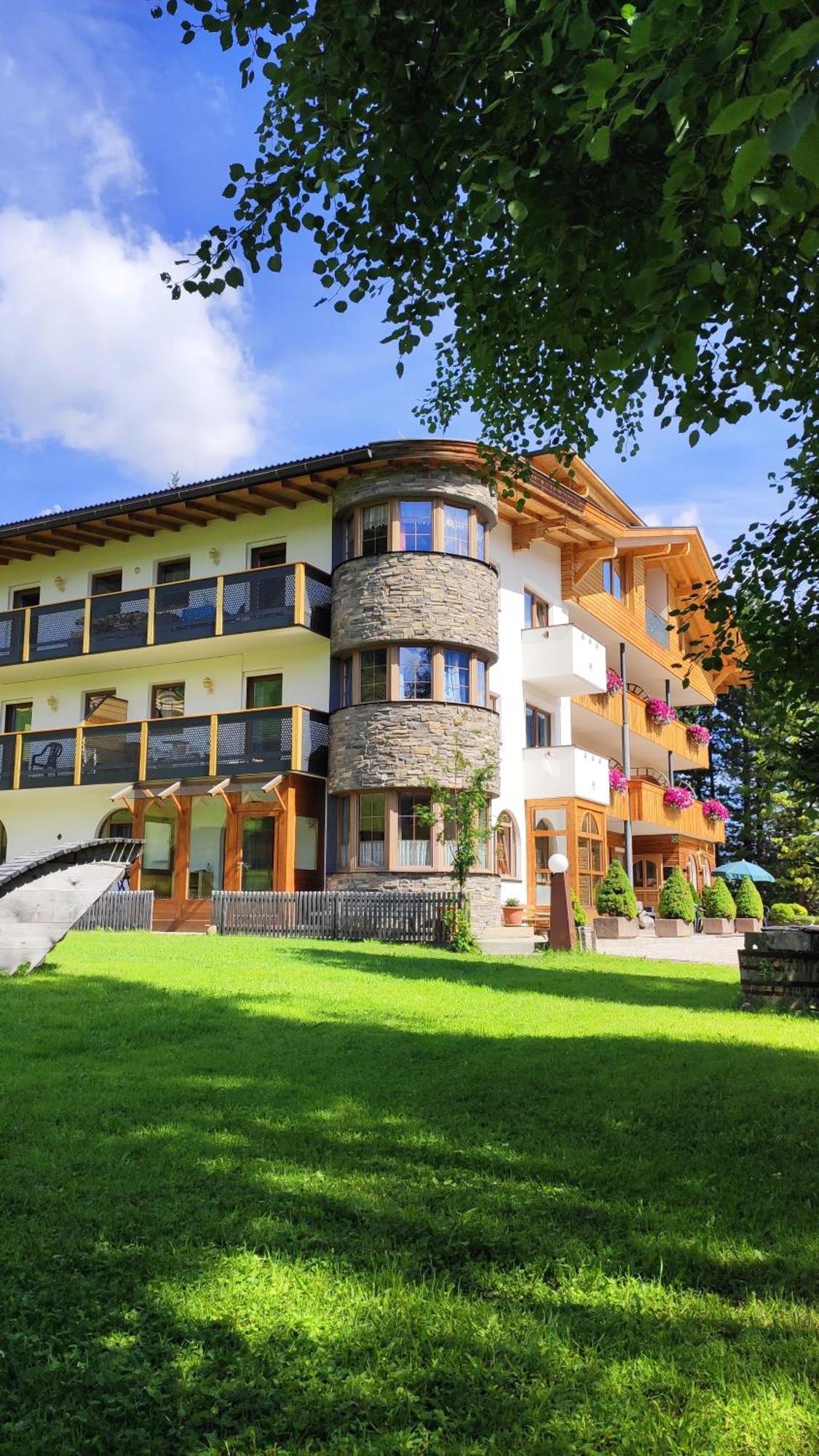 Guesthouse Rungg บาเดีย ภายนอก รูปภาพ